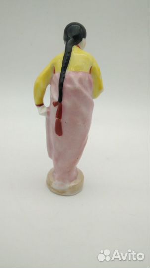 Статуэтка «Китайская девушка», Китай, высота 14 см