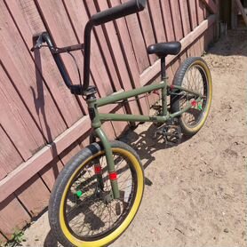 Трюковой велосипед bmx mongoose l 100