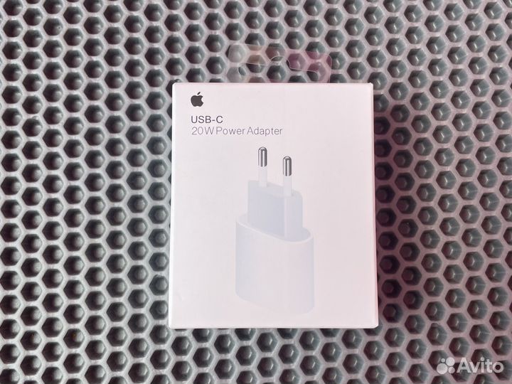 Блок питания Apple USB-C 20w