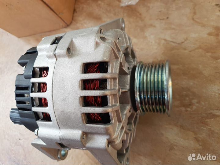 Генератор Рено Логан Ларгус