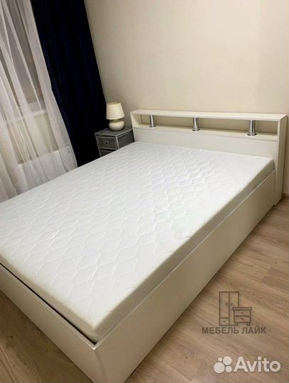 Кровать двуспальная