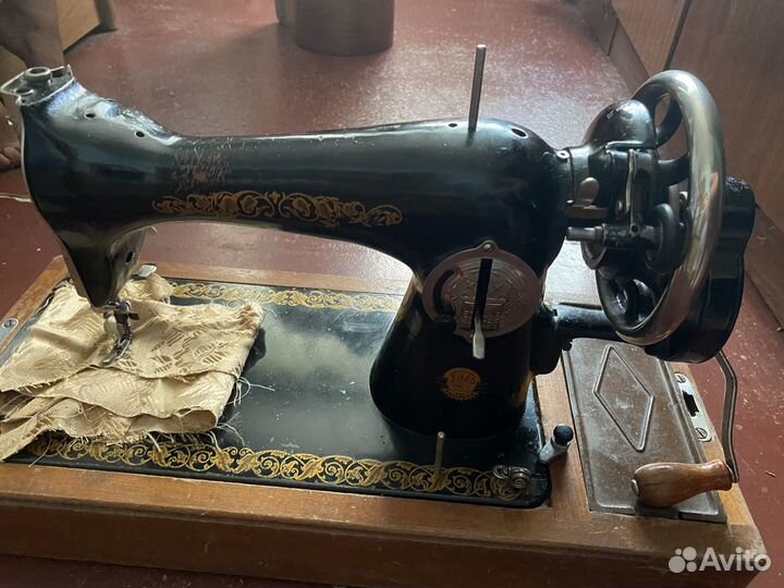 Швейная машина