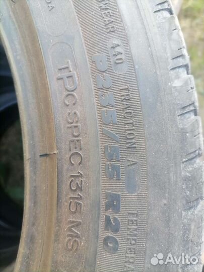 Michelin TRX 235/55 R20