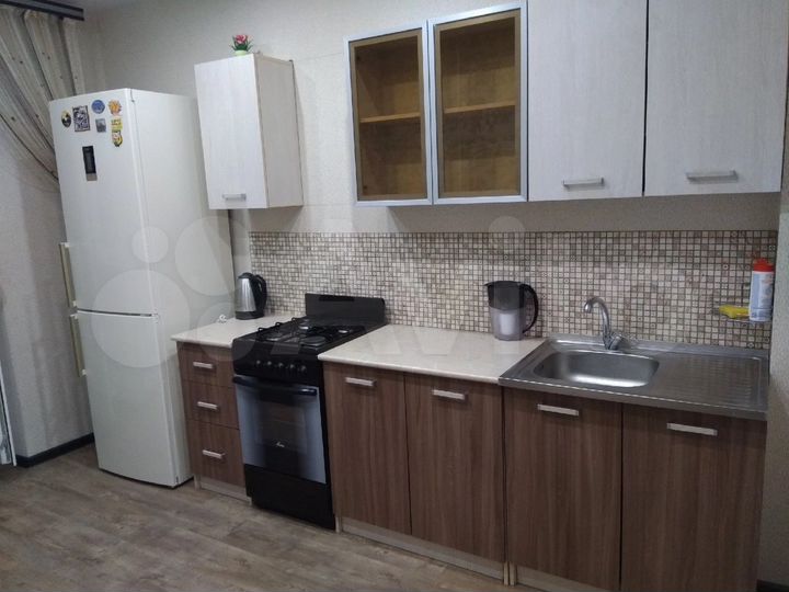 1-к. квартира, 42 м², 9/9 эт.