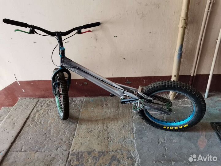 Триальный велосипед