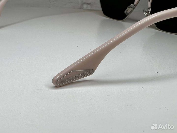 Солнцезащитные очки Gentle Monster