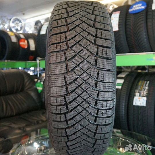 Pirelli Ice Zero FR 255/55 R18