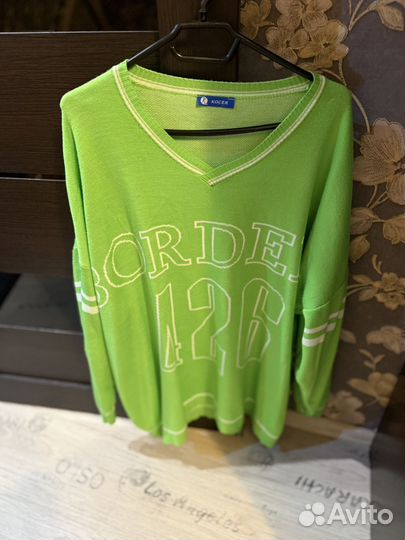 Свитер женский