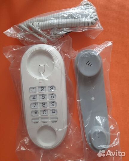 Продам телефонный аппарат TX-236