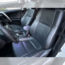 Toyota RAV4 2.2 AT, 2018, 125 945 км, с пробегом, цена 2 797 000 руб.