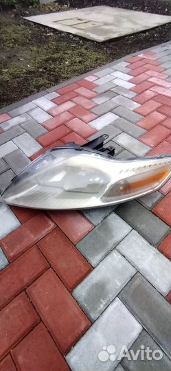 Фары левая и правая ford mondeo4 1 комплект