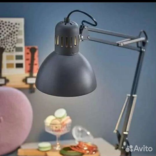 Лампа настольная