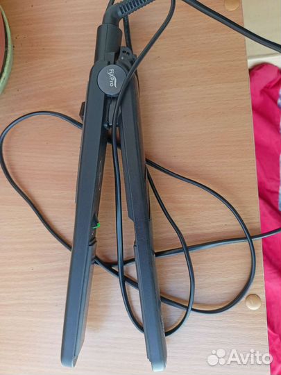 Выпрямитель для волос