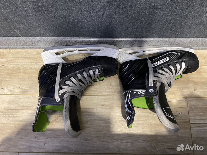 Хоккейные коньки bauer