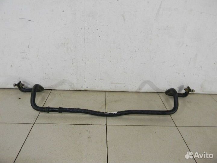 Стабилизатор передний