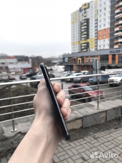 iPhone Xs, 64 ГБ