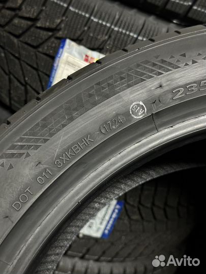 Kapsen Rassurer K3000 235/45 R19 99Y