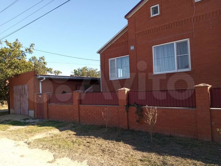 Дом 330 м² на участке 11 сот.