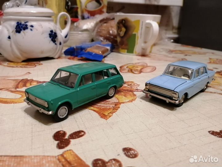 Модель автомобиля москвич 412 427 и ваз 2102