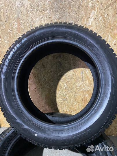 Formula Ice 235/55 R18 104T