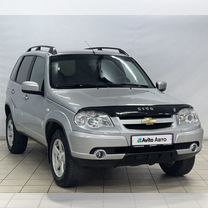 Chevrolet Niva 1.7 MT, 2014, 177 087 км, с пробегом, цена 695 000 руб.