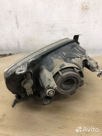 Фара левая Гранта