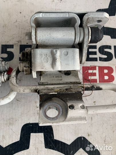 Петля двери Vw Passat Cc B6 2.0 TSI cawb 2009