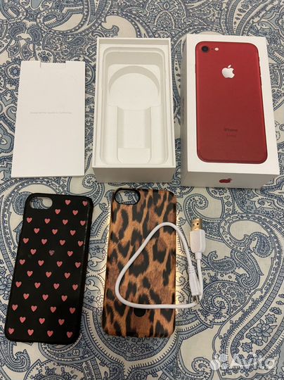 Пустая коробка от iPhone 7 128 gb с чехлом