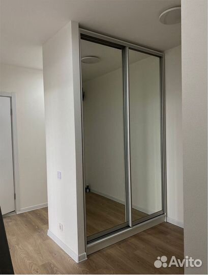 Шкаф на заказ современный