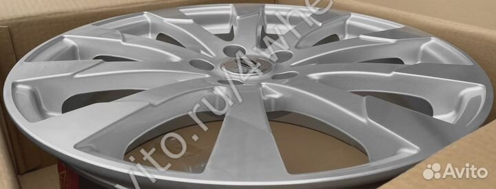 Диски на Ленд Ровер Фрилендер 2 R17