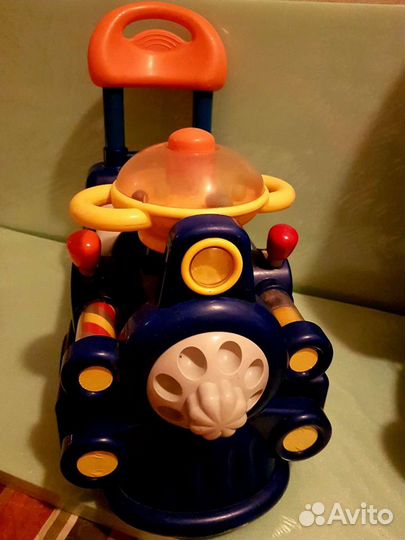 Паравозик-каталка chicco