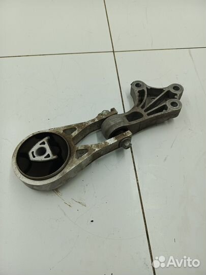 Кронштейн двигателя задний правый (Omoda C5)