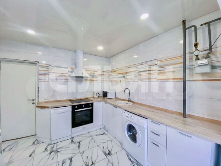 2-к. квартира, 58,6 м², 8/10 эт.