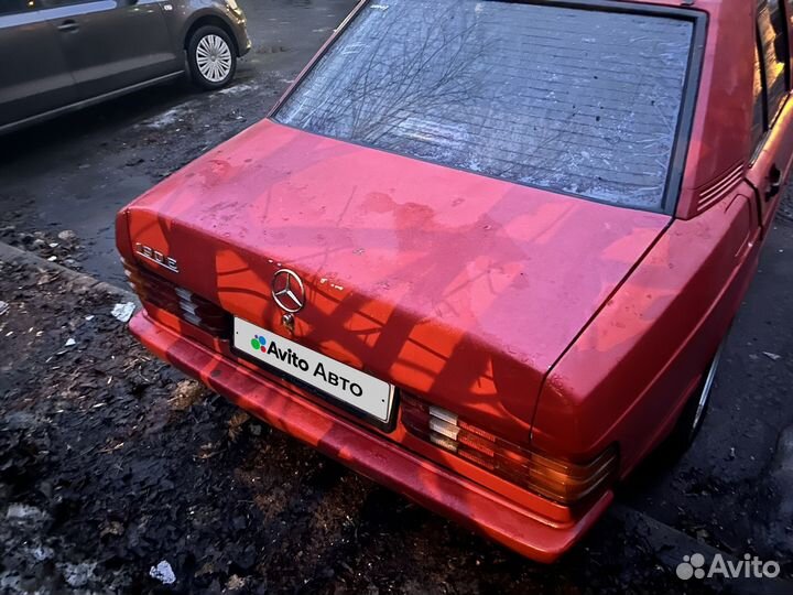 Mercedes-Benz 190 (W201) 2.0 МТ, 1986, битый, 250 000 км