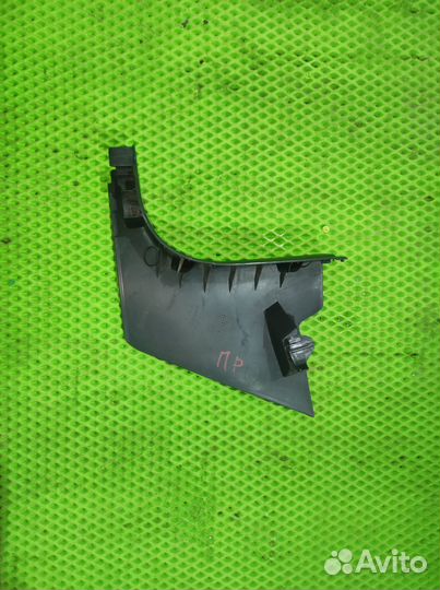 Обшивка стойки передняя правая VW Jetta