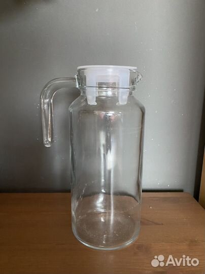 Кувшин графин стеклянный с крышкой
