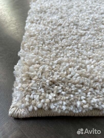 Ковер с длинным ворсом шегги