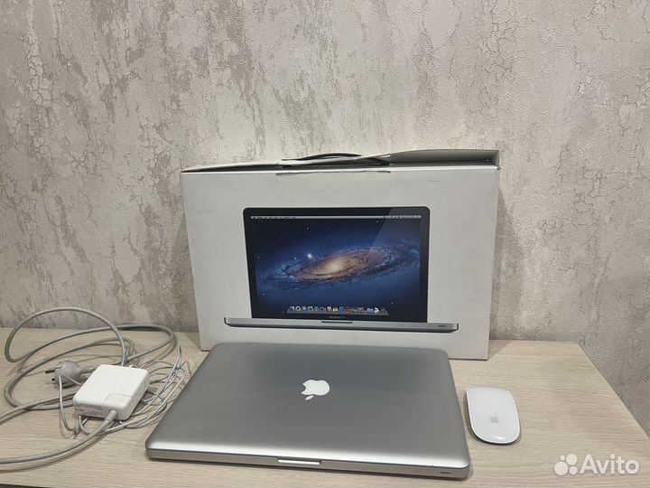 Apple MacBook pro 15 2011 late