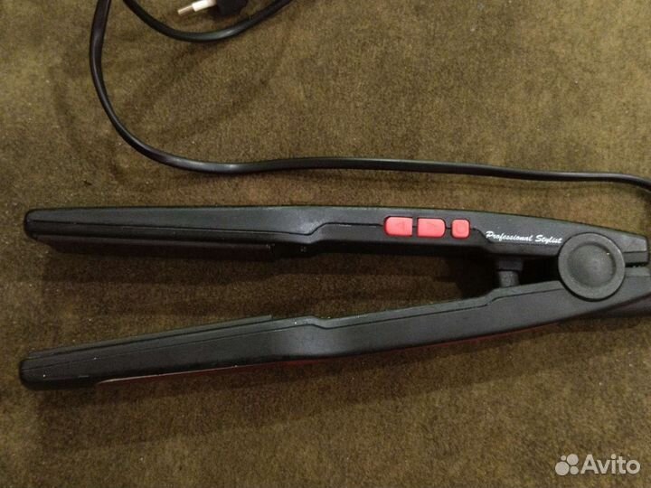 Утюжок для выпрямления волос