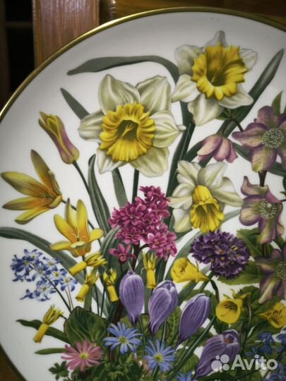 Тарелка декоративная цветы Wedgwood Англия