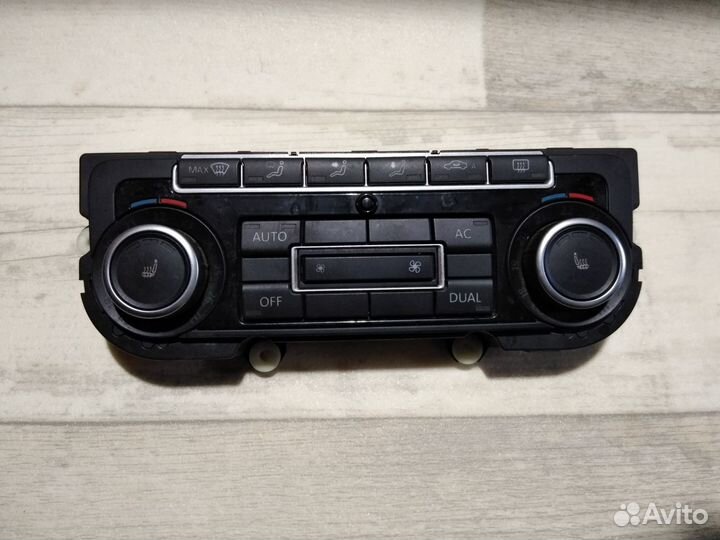 Блок управления климатом VW Tiguan Golf IV