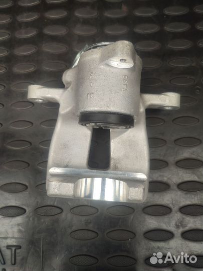 Суппорт задний левый passat b6