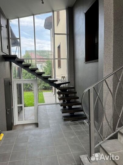 Лестницы на второй этаж