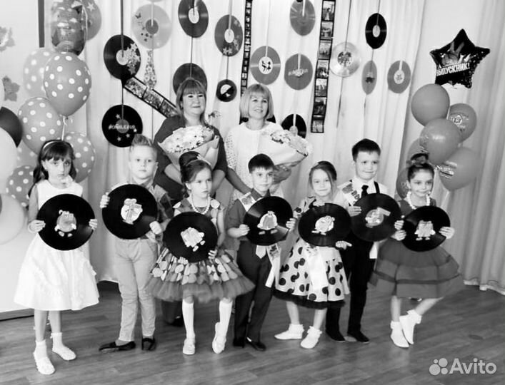 Стиляги прокат выпускной фотозона пластинки