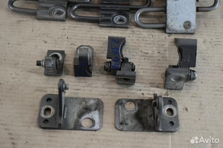 Петли дверей Volkswagen Touran 1 поколение