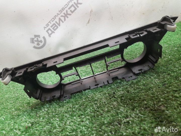 Накладка консоли передней панели Toyota Rav4 A40