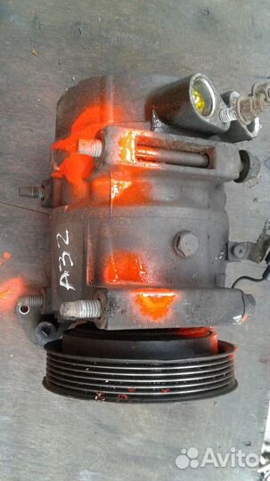 Компрессор кондиционера Nissan Cefiro maxima A32