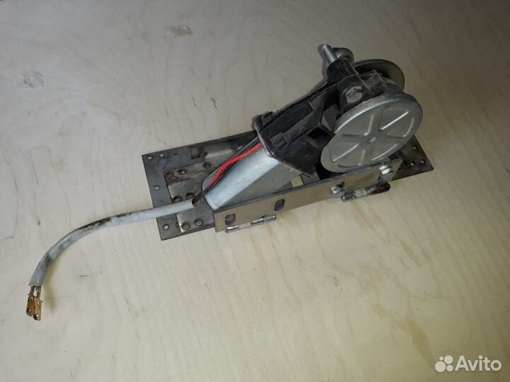 Новый электрозакрыватель номера