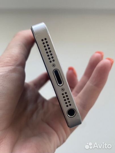 iPhone SE 128gb серый 2016