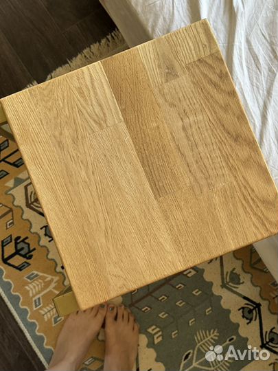 Приставной столик к кровати или дивану